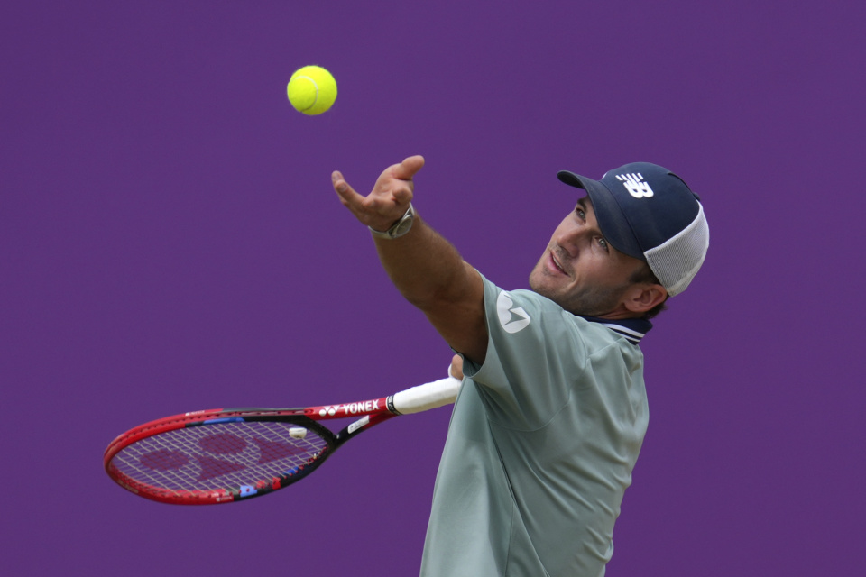 过三人配合 过三人配合