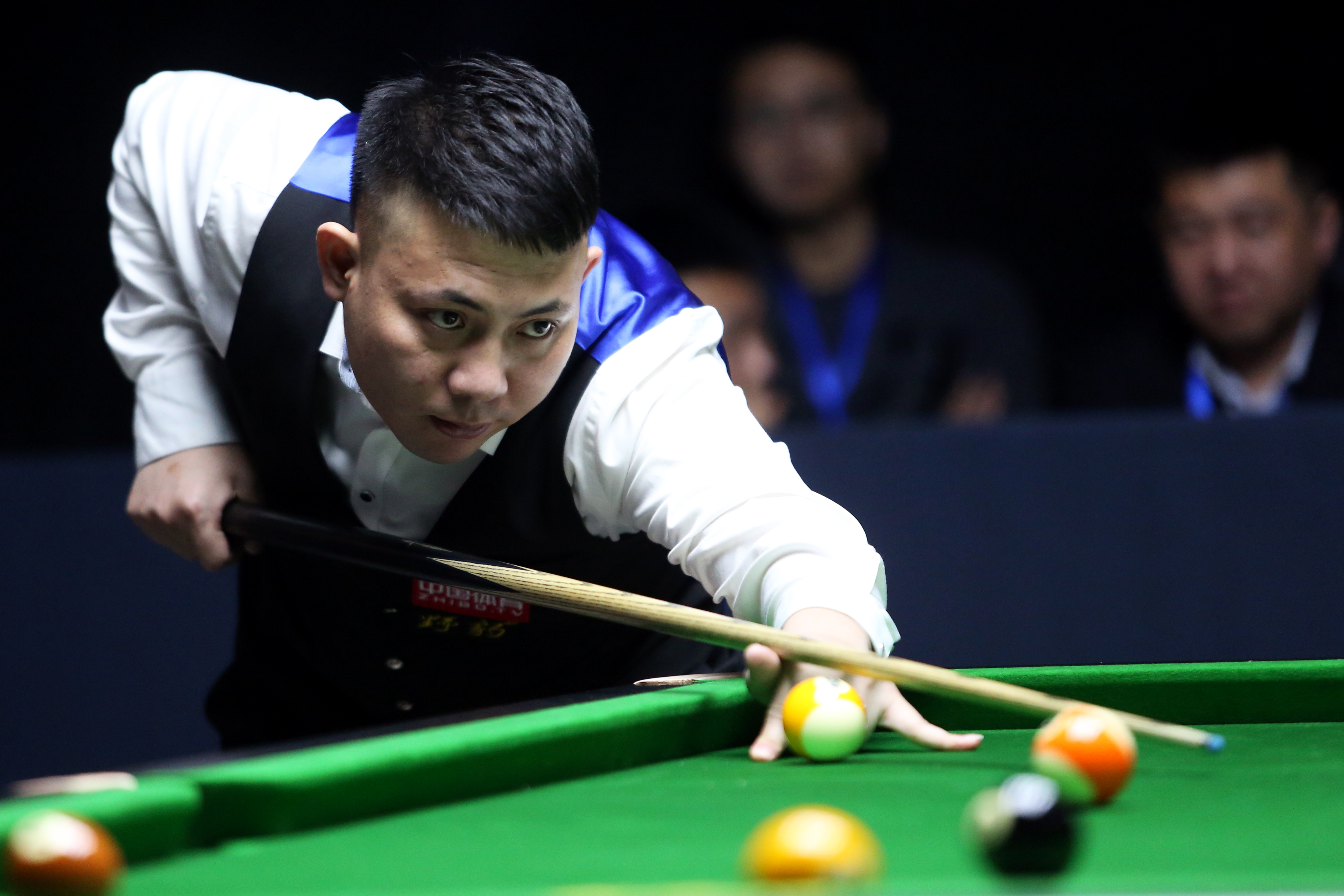 方面展现出 方面展现出