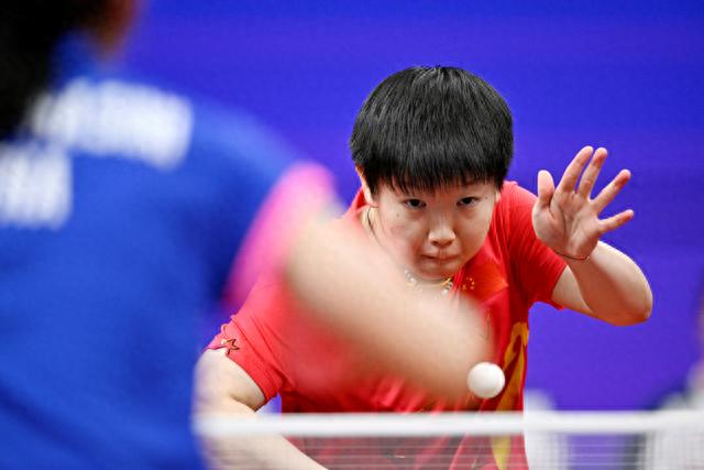 了个人在球 了个人在球